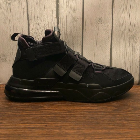 nike air edge 270 triple black
